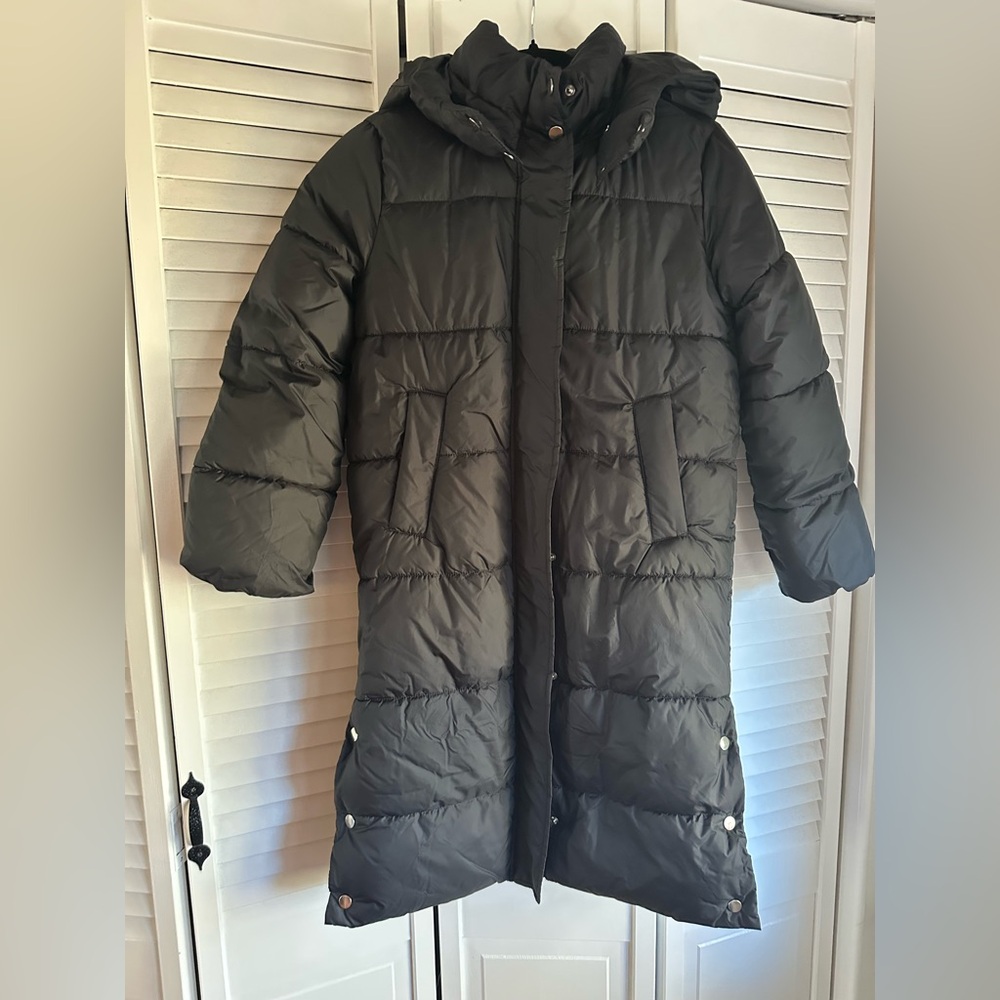 NWT H&M kids puffer jacket. Size 14 kids.